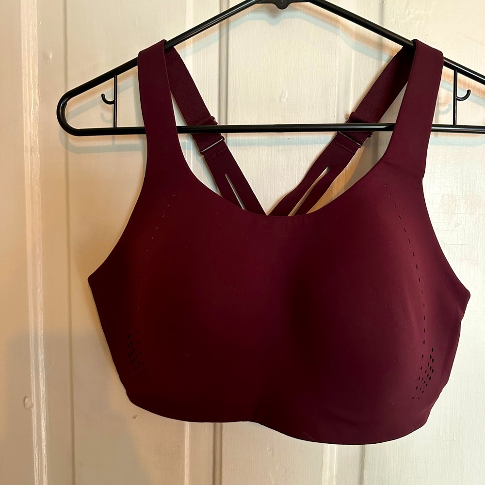 NWT Lululemon Air Support Bra 38D